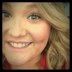 Meet your Posher, Alyce